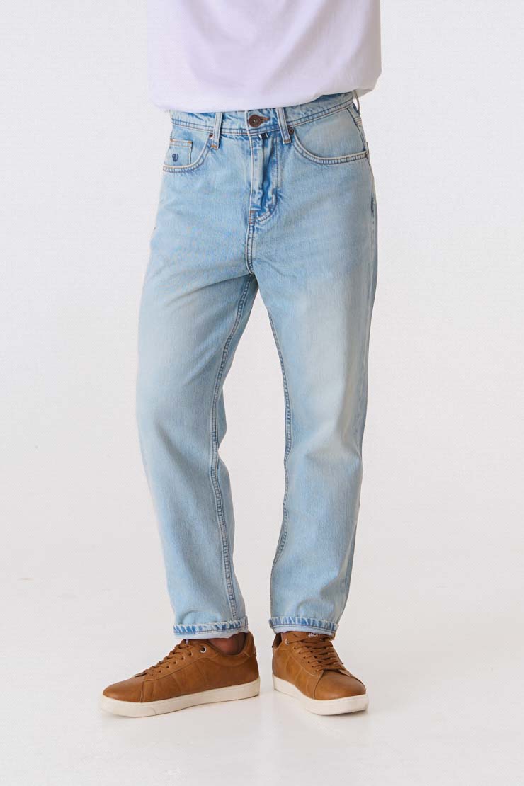 Широкі джинси 