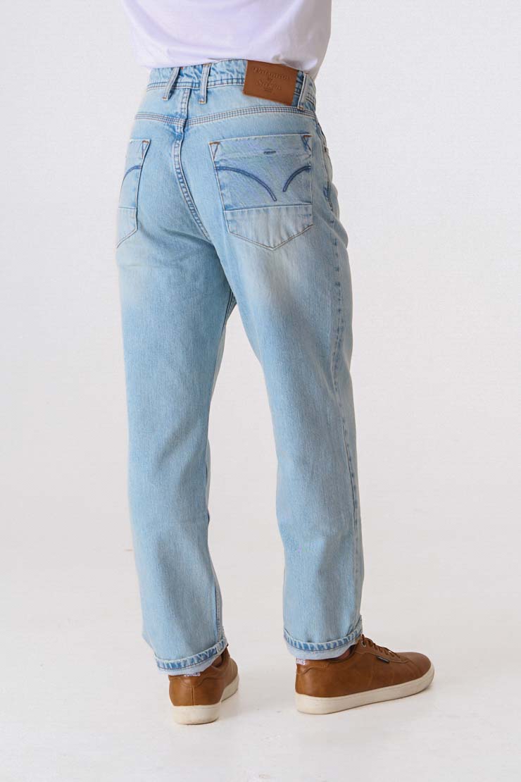 Широкі джинси 