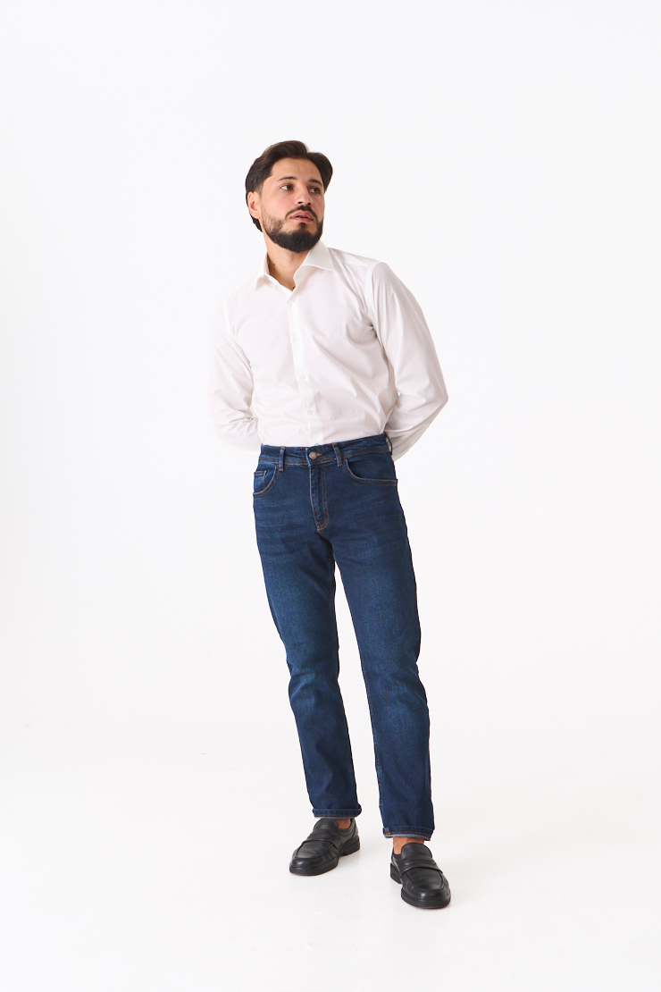 Джинси вузького крою