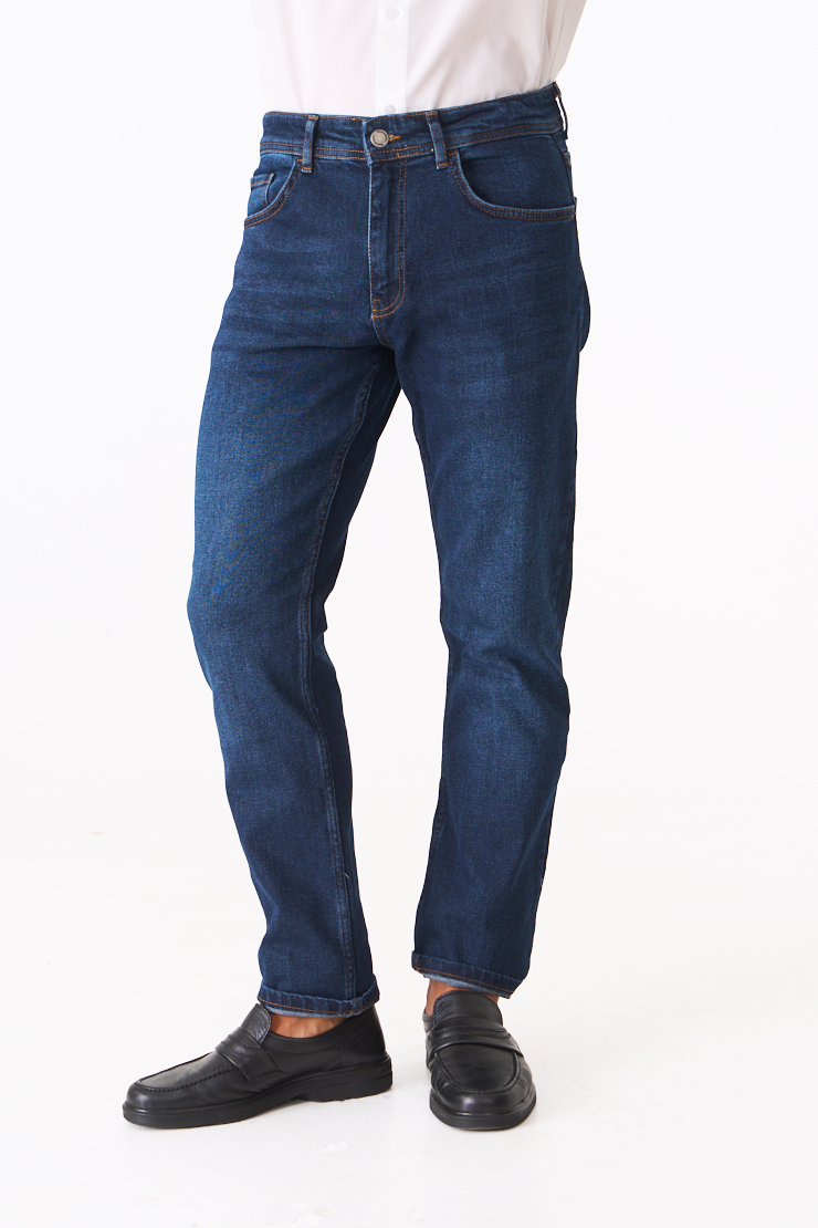Джинси вузького крою
