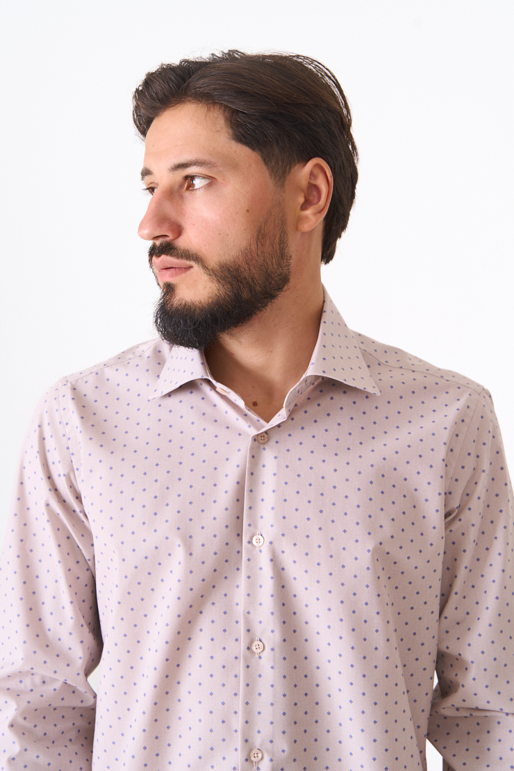 Сорочка у дрібний малюнок 