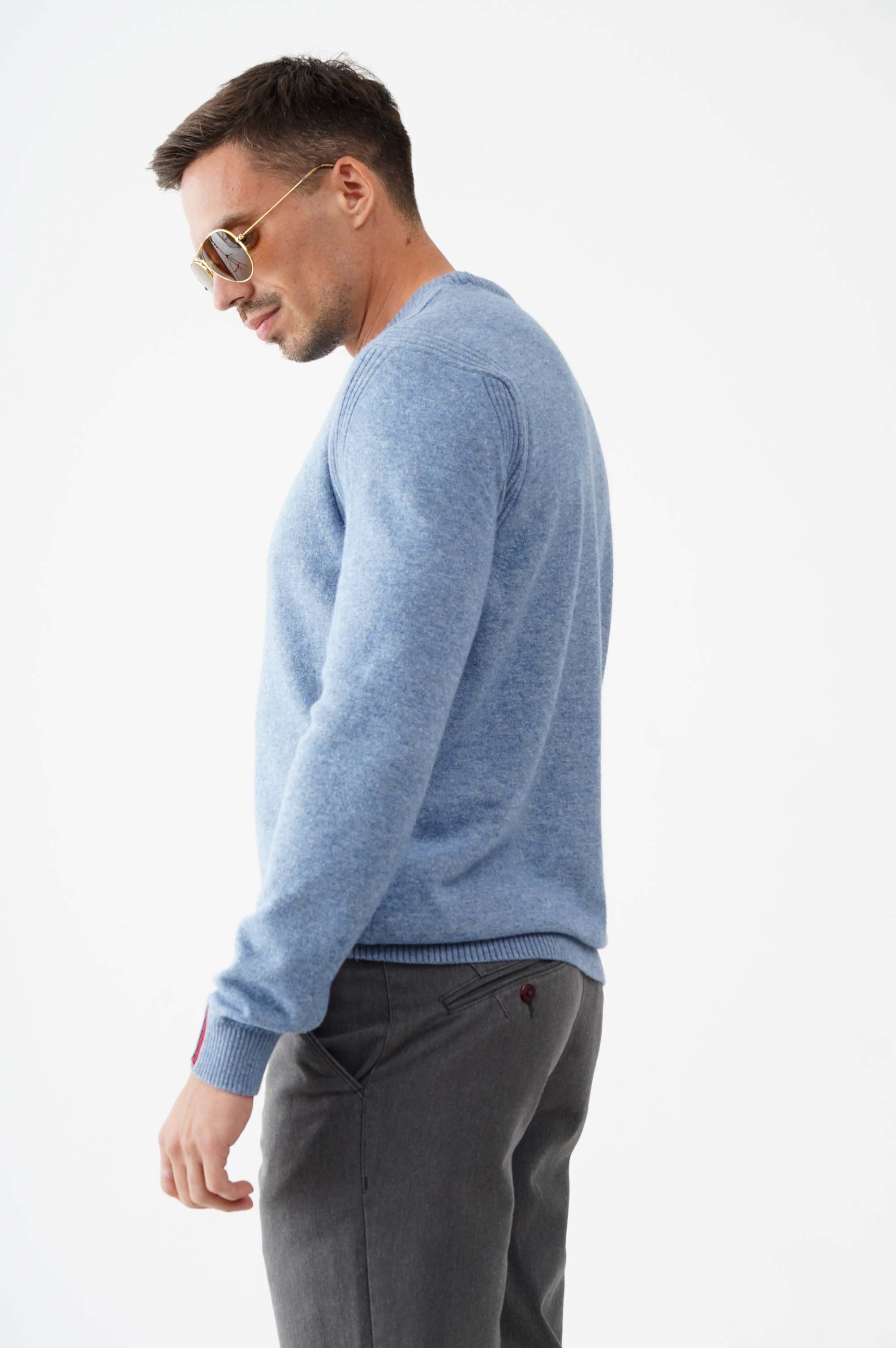 Светр на основі вовни