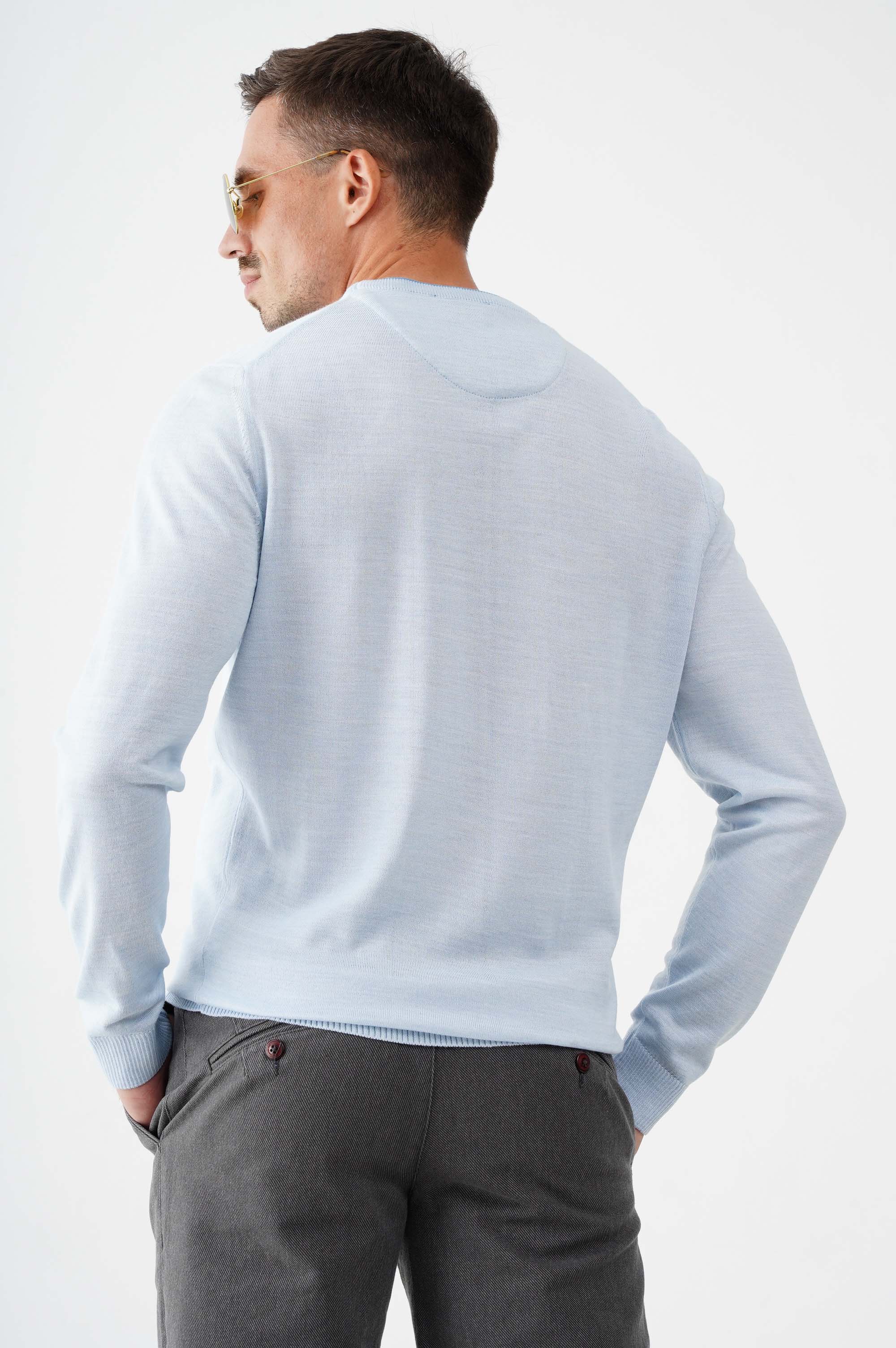 Светр на основі вовни