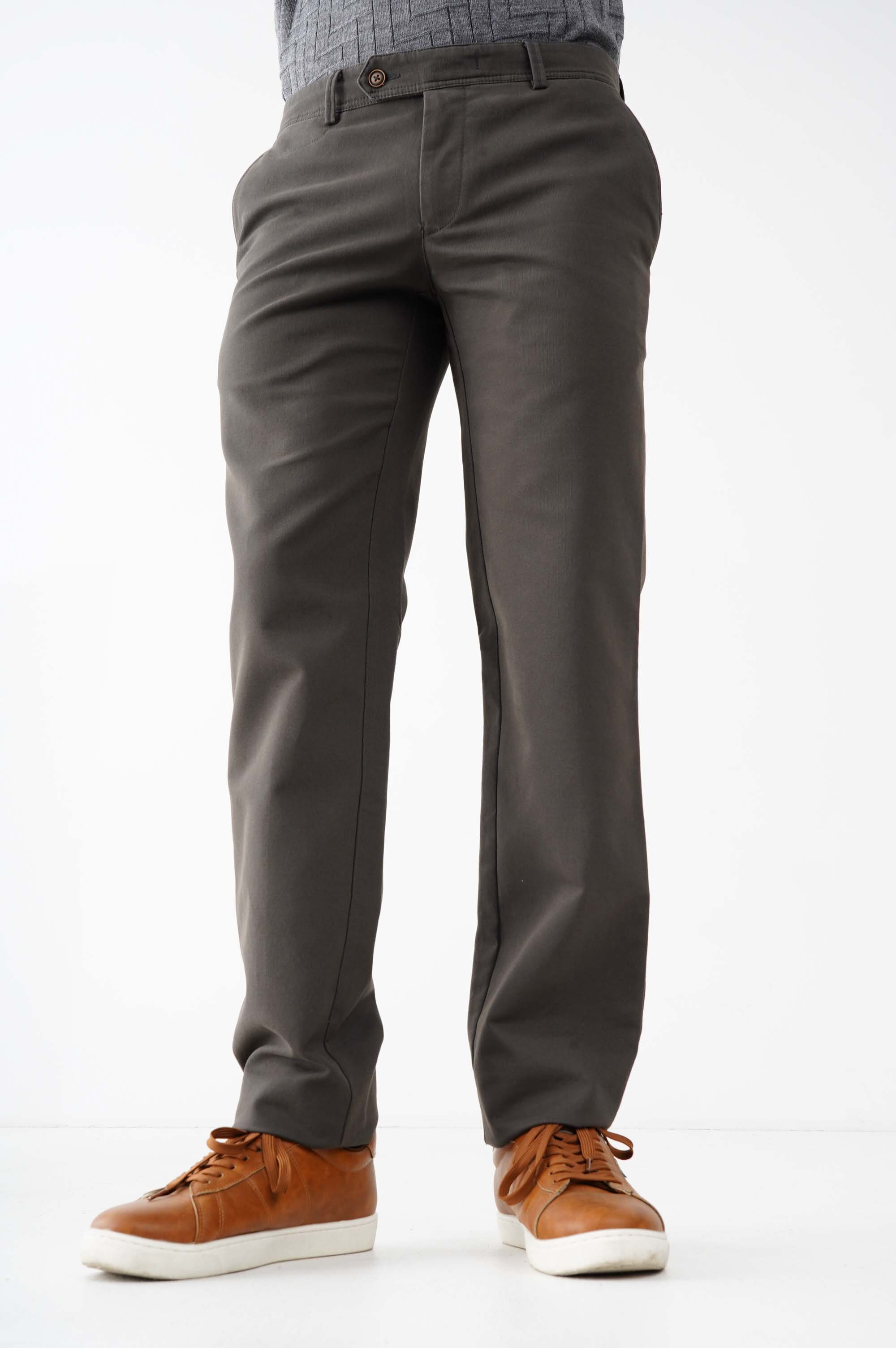 Фактурні штани вузького крою