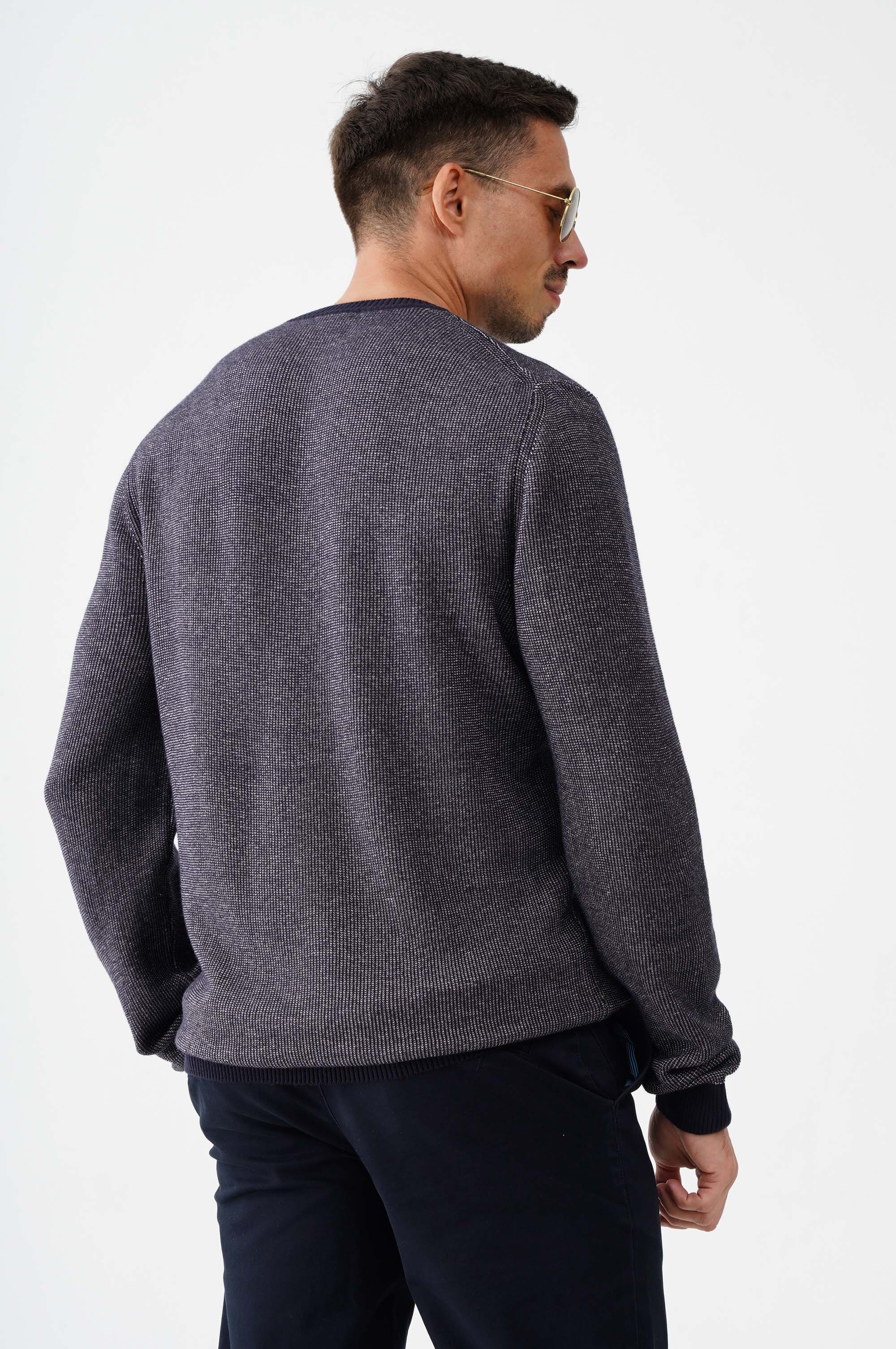 Светр на основі вовни