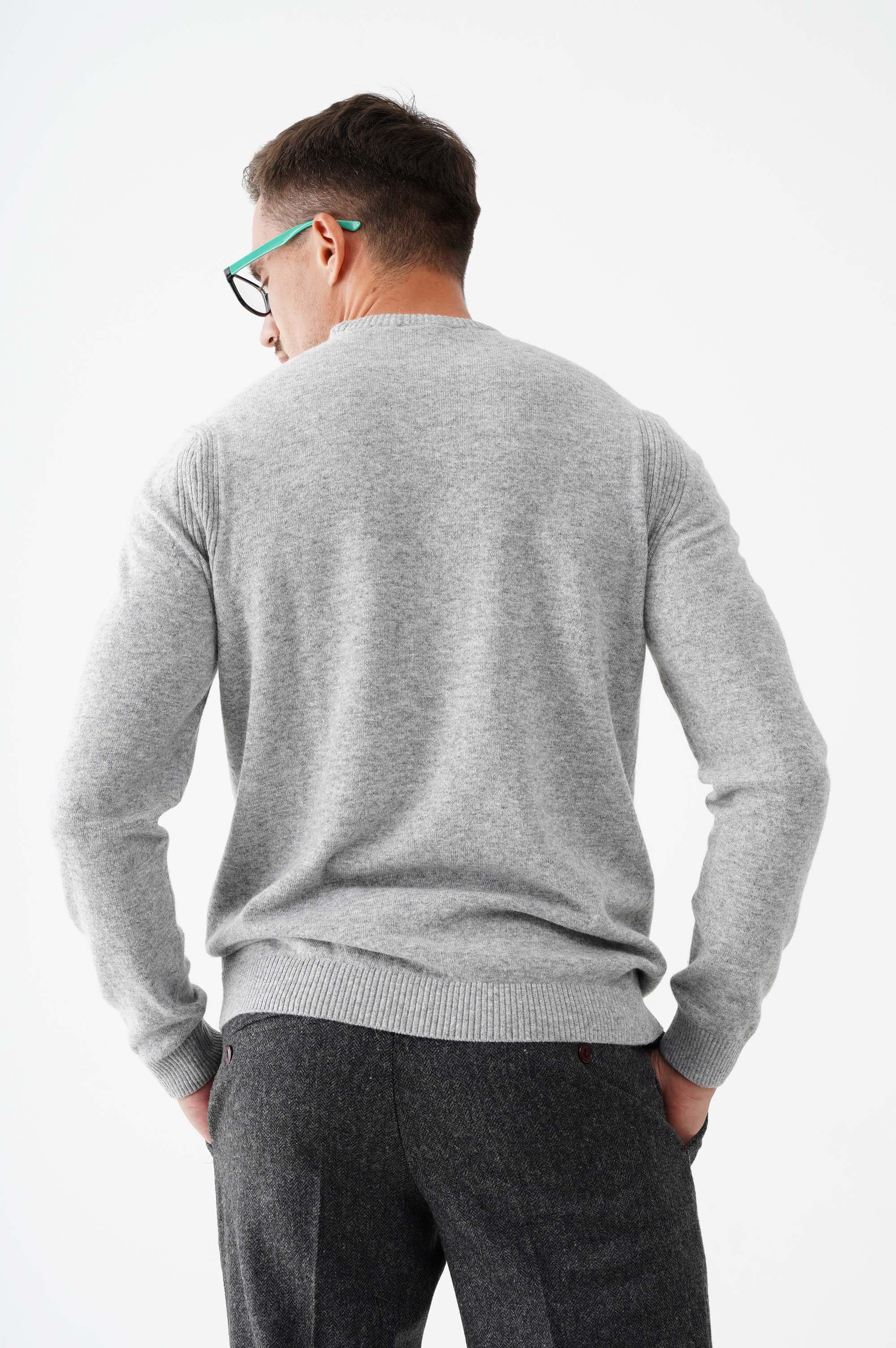 Светр на основі вовни