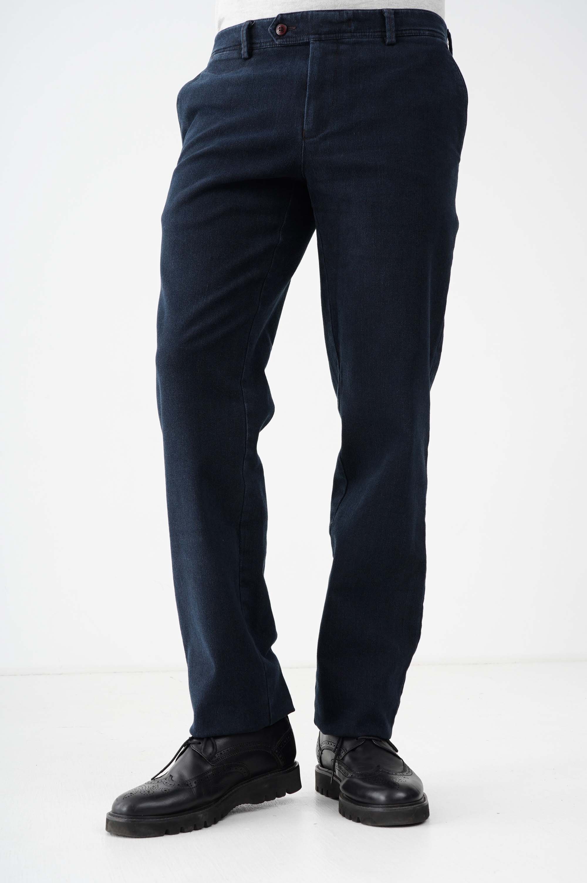 Штани вузького крою