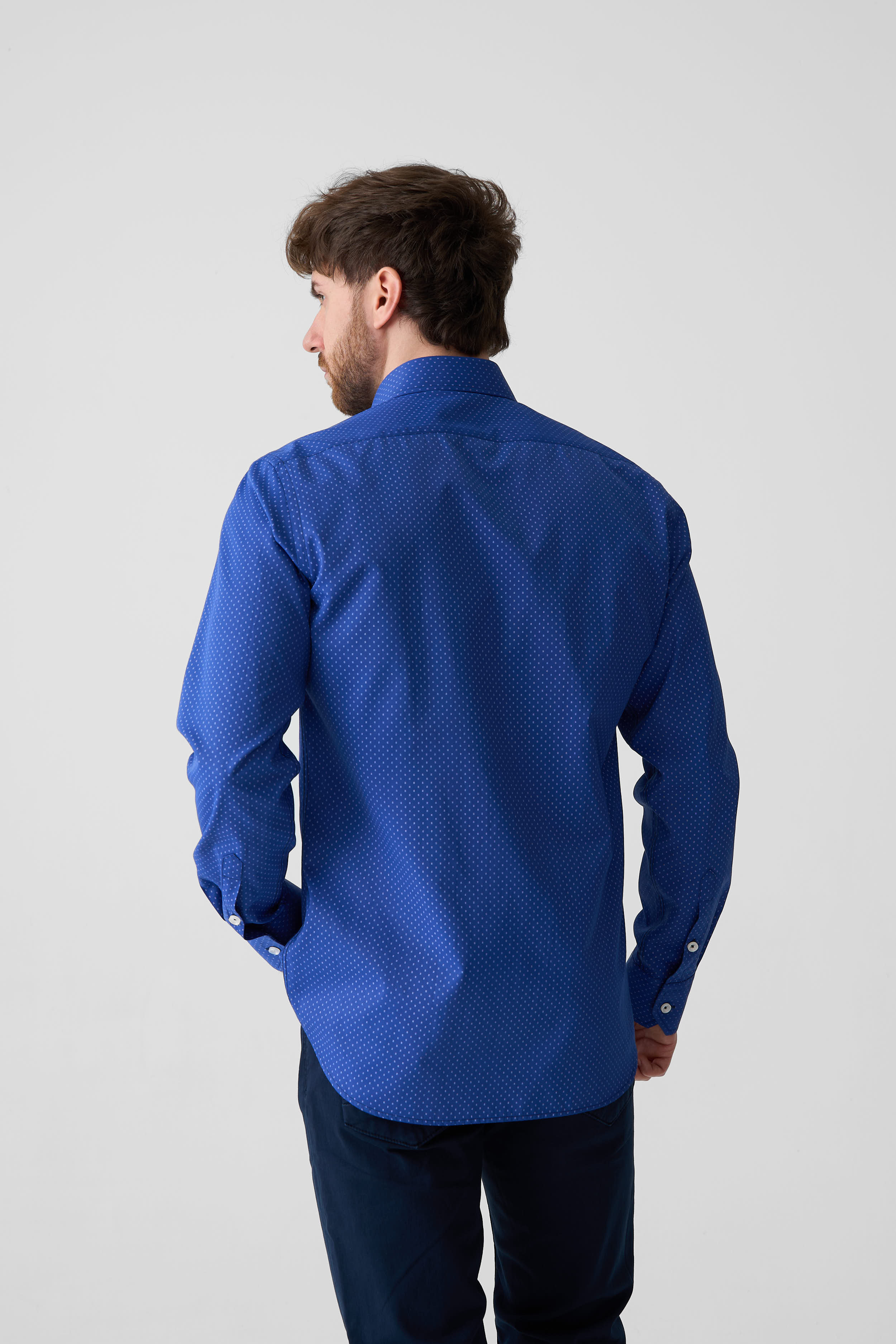 Сорочка вузького крою