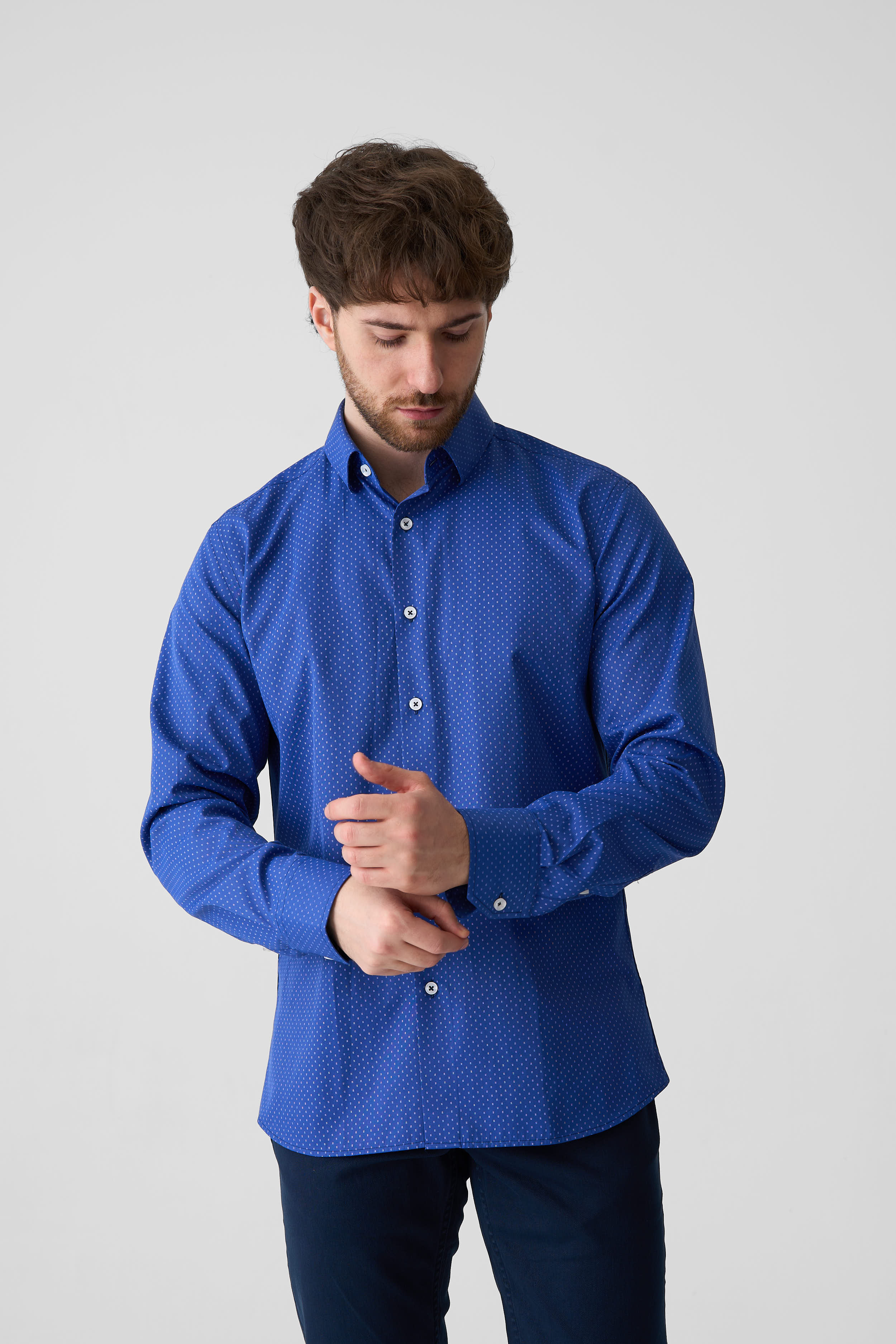 Сорочка вузького крою